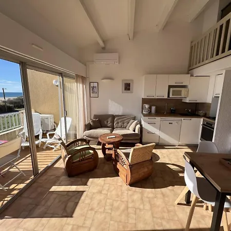 Maisons Sur La Joli 3 Pieces Mezzanine 1ere Ligne Vue Richelieu Cap D'agde Apartment