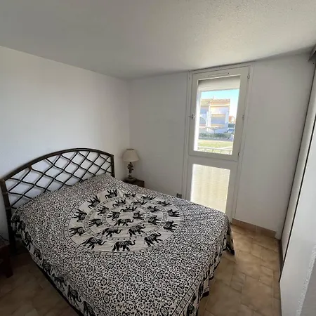 Maisons Sur La Joli 3 Pieces Mezzanine 1ere Ligne Vue Richelieu Cap D'agde